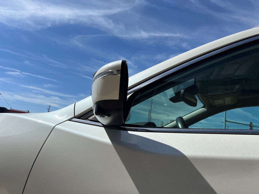 2017 Nissan Rogue Image 9