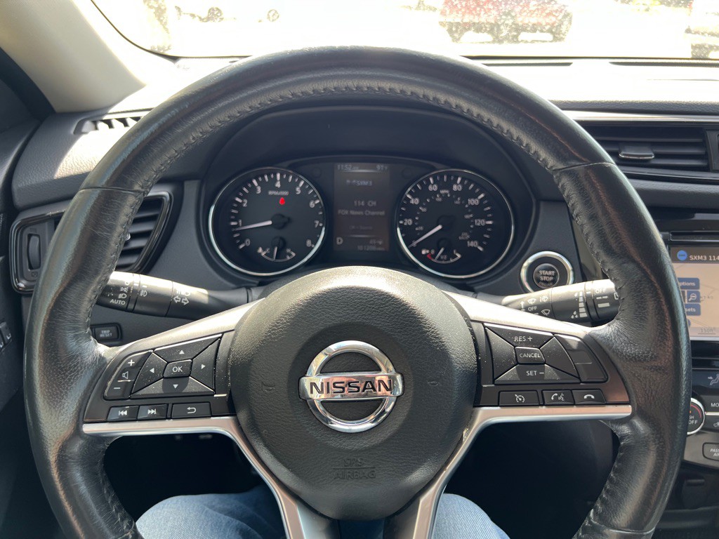 2017 Nissan Rogue Image 23