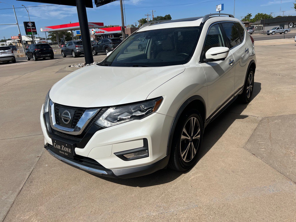 2017 Nissan Rogue Image 3