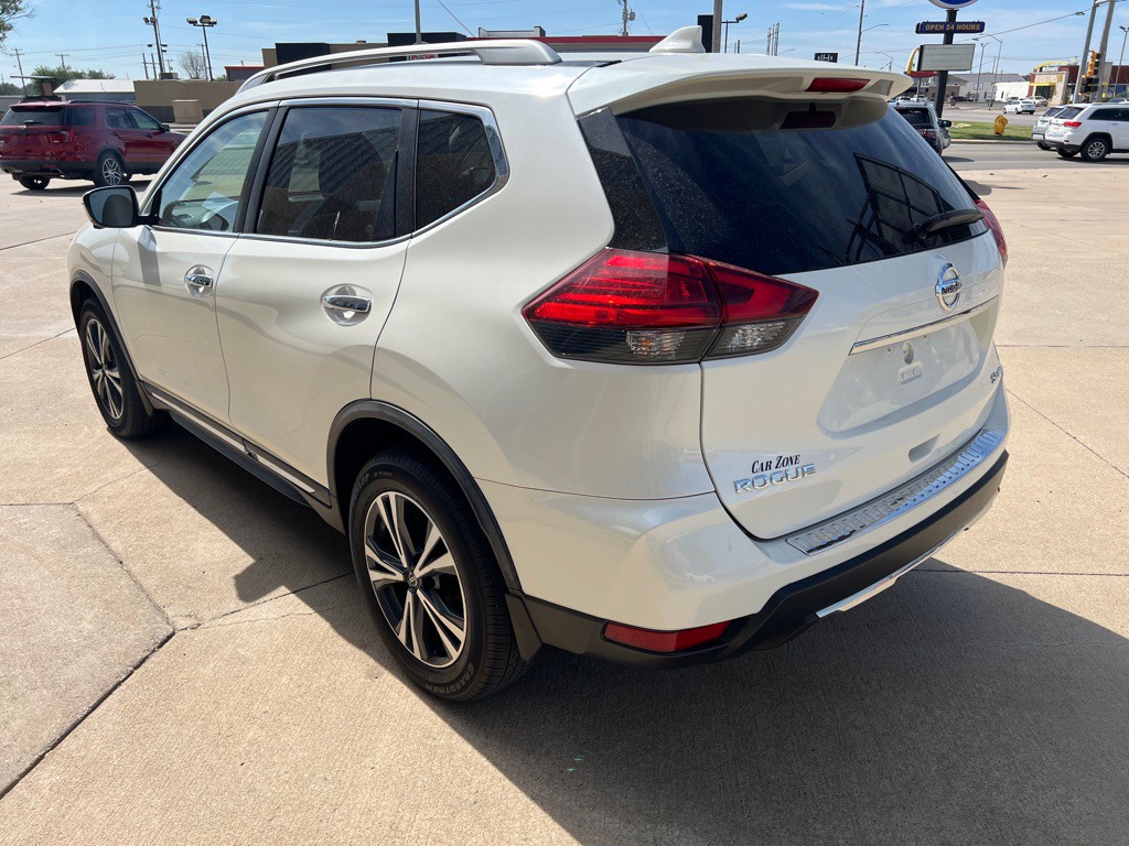 2017 Nissan Rogue Image 5