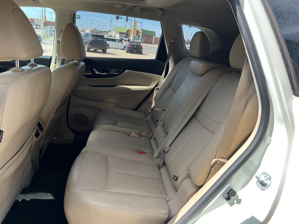 2017 Nissan Rogue Image 14