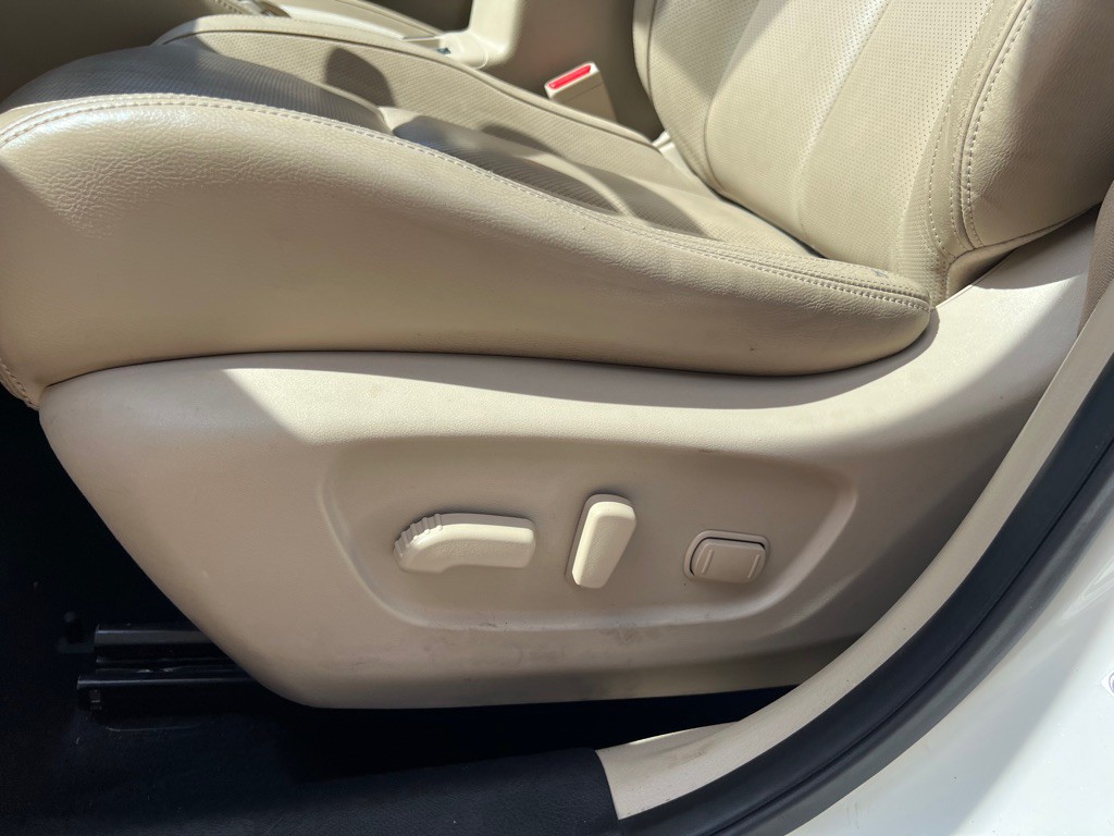 2017 Nissan Rogue Image 17