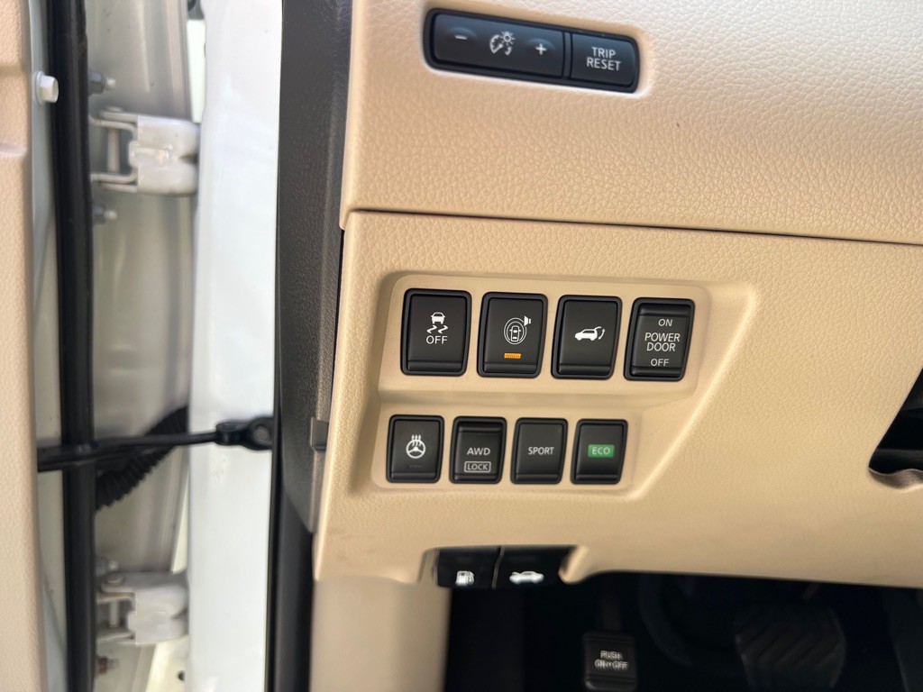 2017 Nissan Rogue Image 19