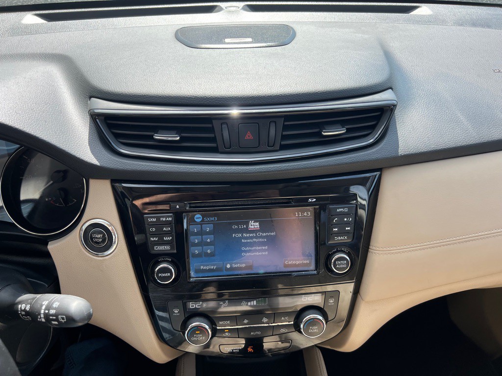 2017 Nissan Rogue Image 21