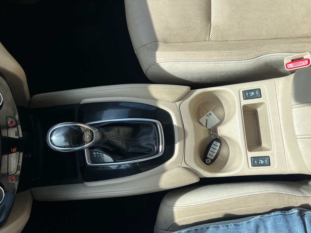 2017 Nissan Rogue Image 23