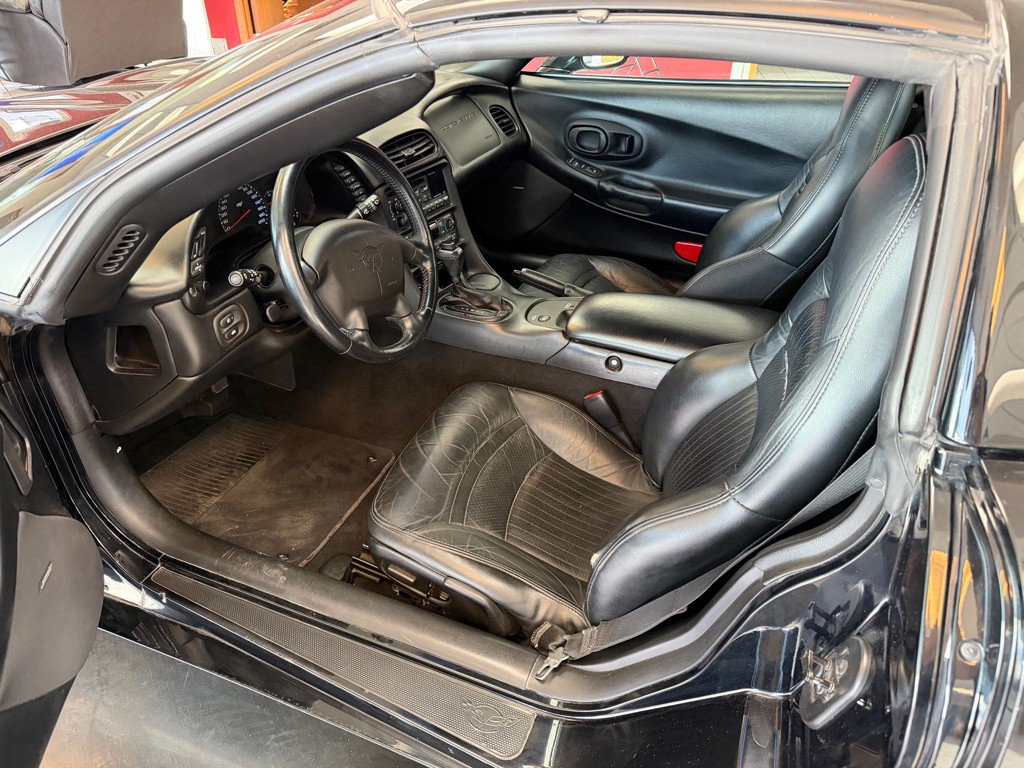 2003 Chevrolet Corvette Image 5