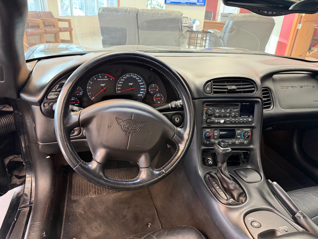 2003 Chevrolet Corvette Image 6