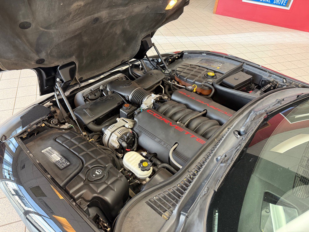 2003 Chevrolet Corvette Image 9