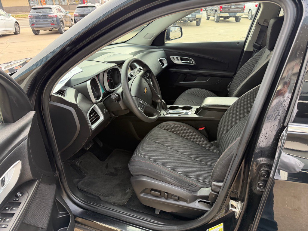 2017 Chevrolet Equinox Image 5