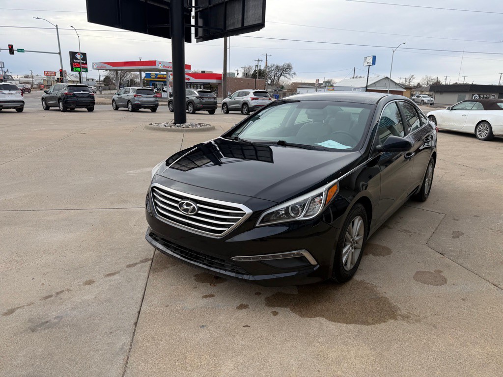 2015 Hyundai Sonata Image 3