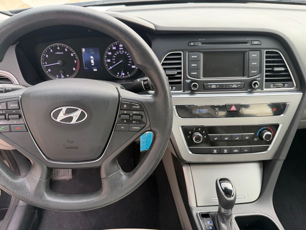 2015 Hyundai Sonata Image 6