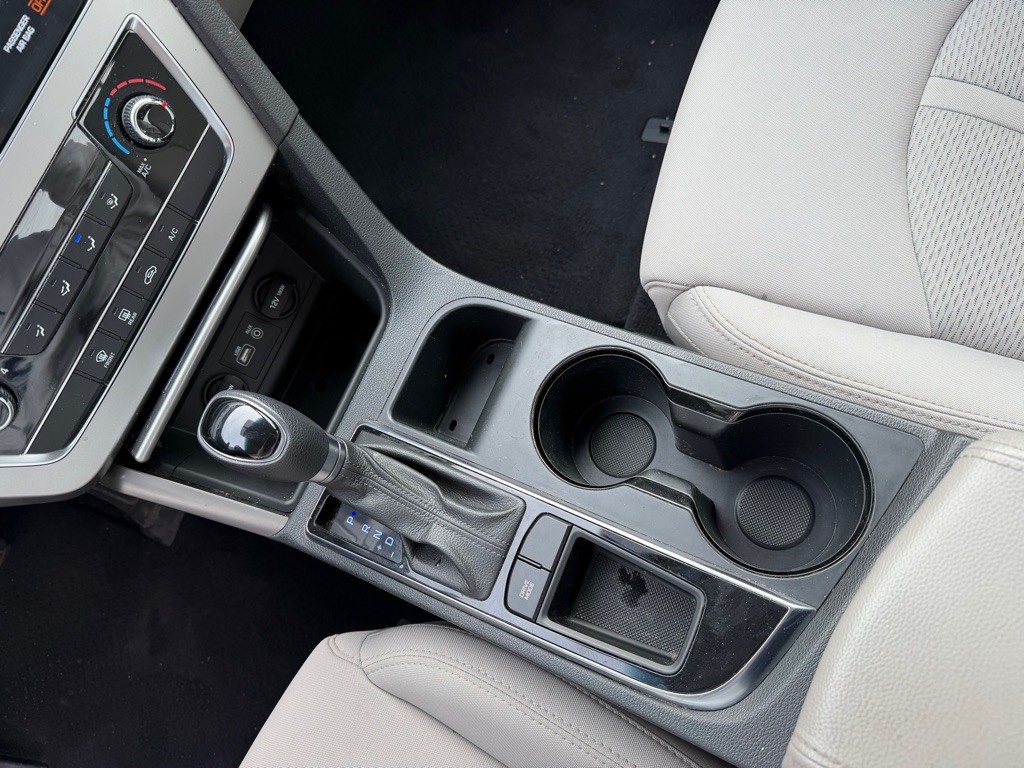 2015 Hyundai Sonata Image 10