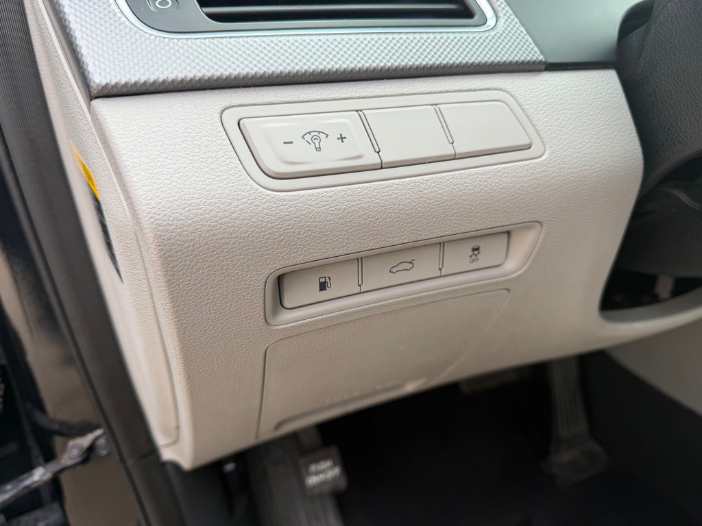 2015 Hyundai Sonata Image 11