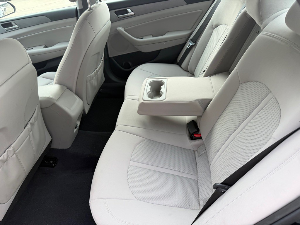 2015 Hyundai Sonata Image 16