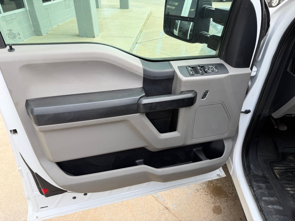2019 Ford F-350 Image 16