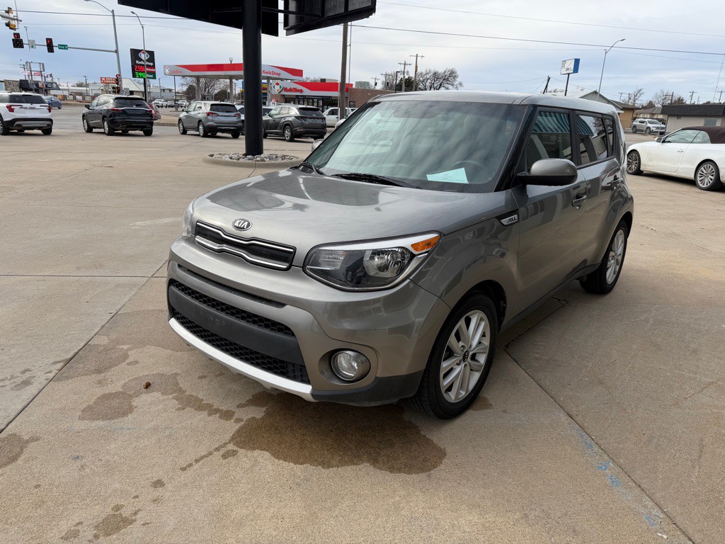 2018 Kia Soul Image 2