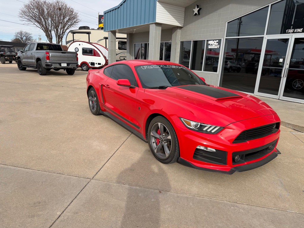 2015 Ford Mustang Image 2