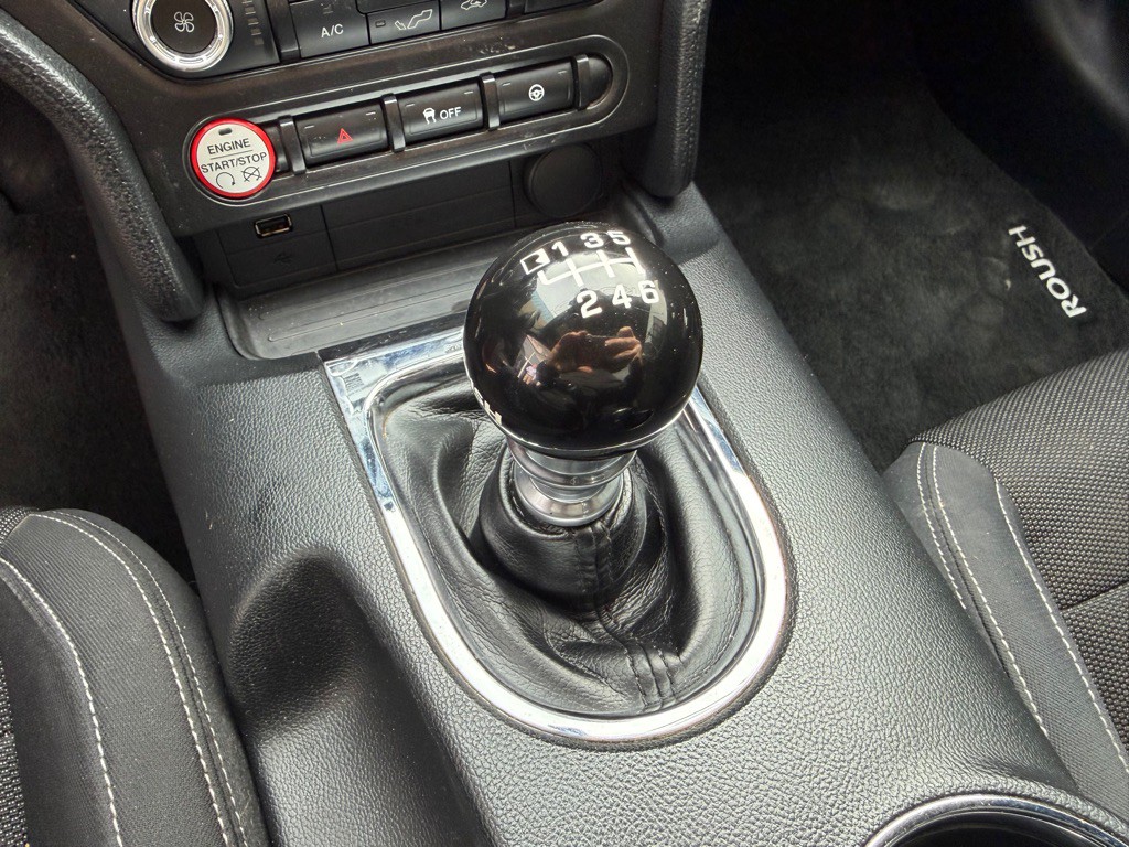 2015 Ford Mustang Image 9