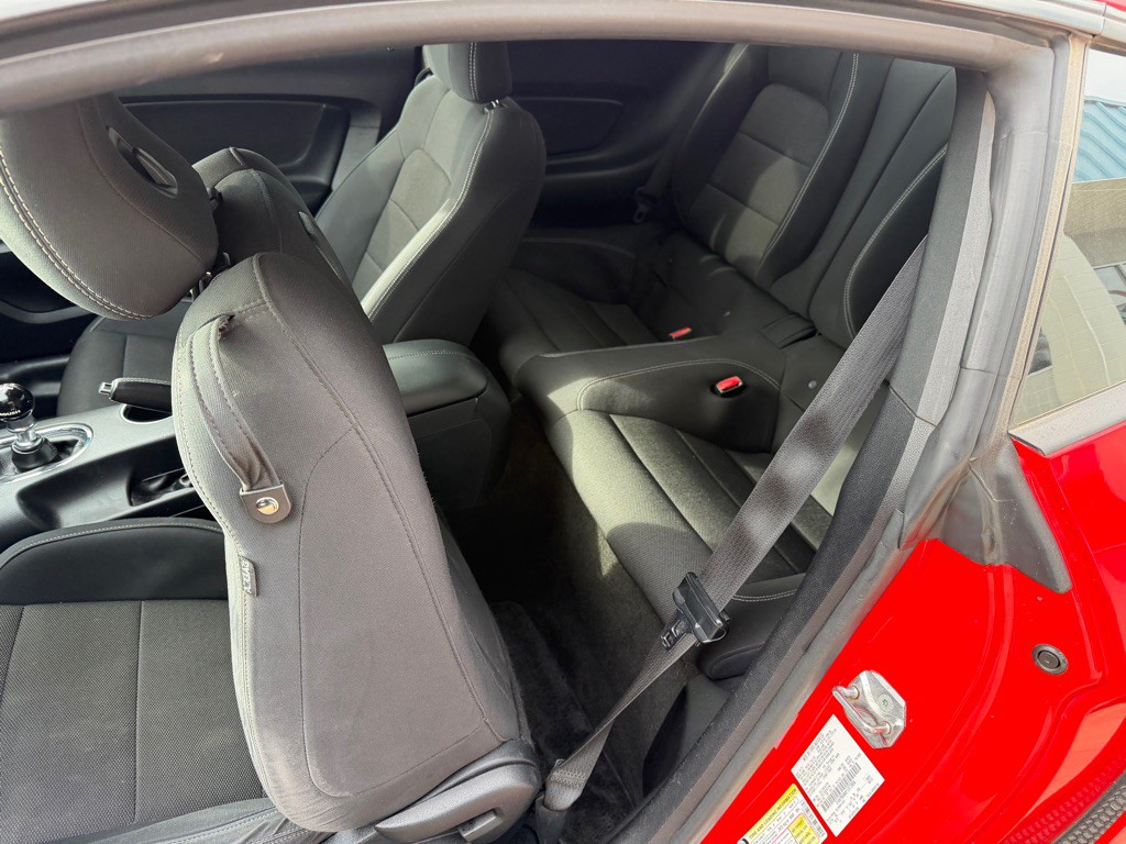 2015 Ford Mustang Image 12