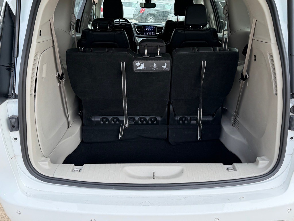 2020 Chrysler Pacifica Image 14