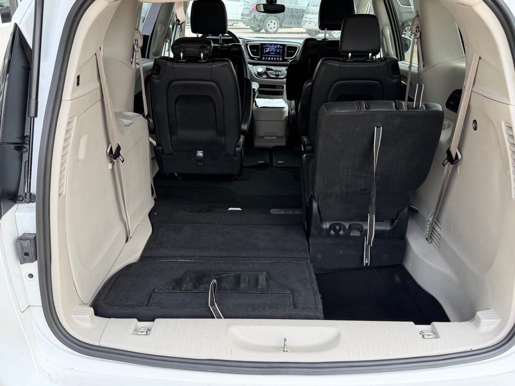2020 Chrysler Pacifica Image 15