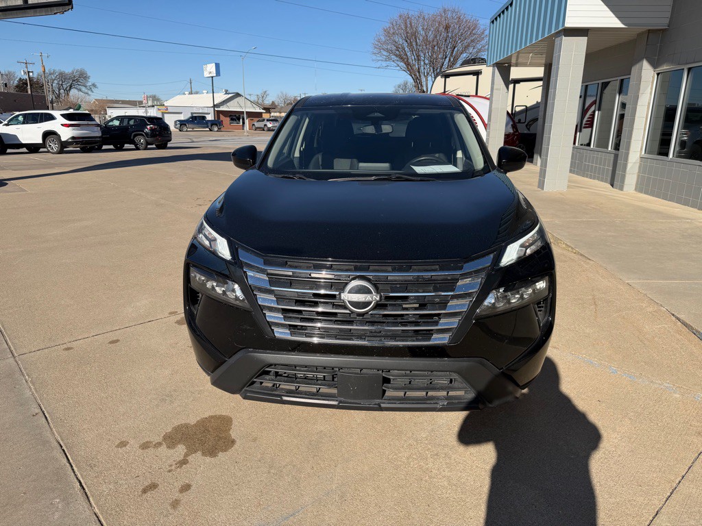 2024 Nissan Rogue Image 3