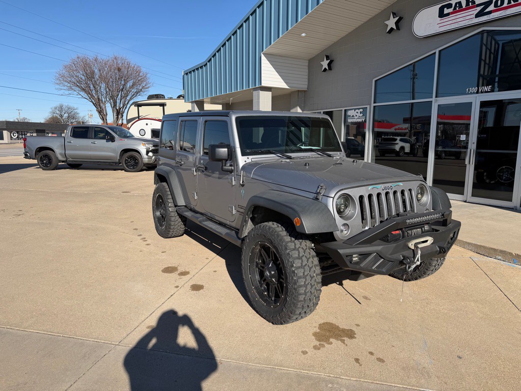 2016 Jeep Wrangler Unlimited Image 2