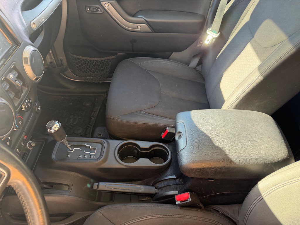 2016 Jeep Wrangler Unlimited Image 12