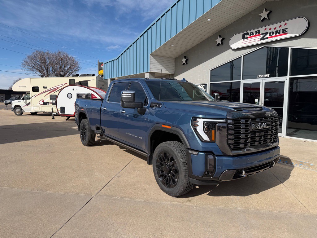 2024 GMC Sierra Image 2