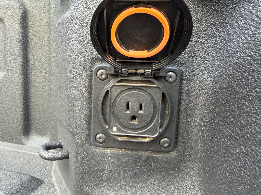 2024 GMC Sierra Image 11