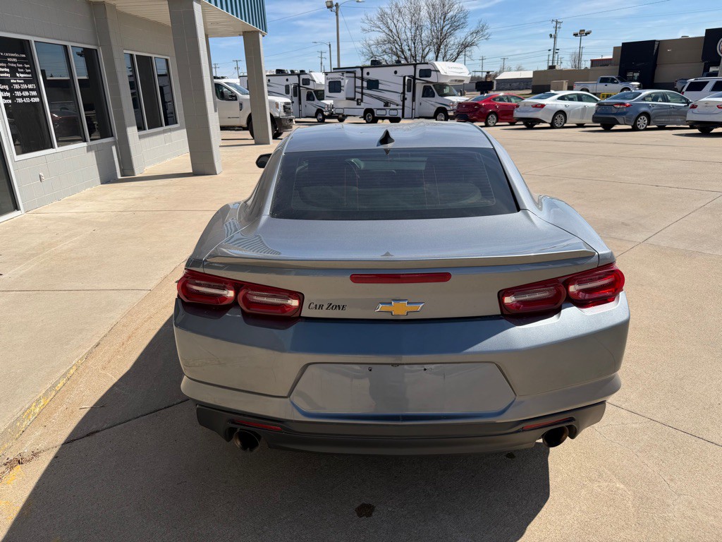 2021 Chevrolet Camaro Image 4