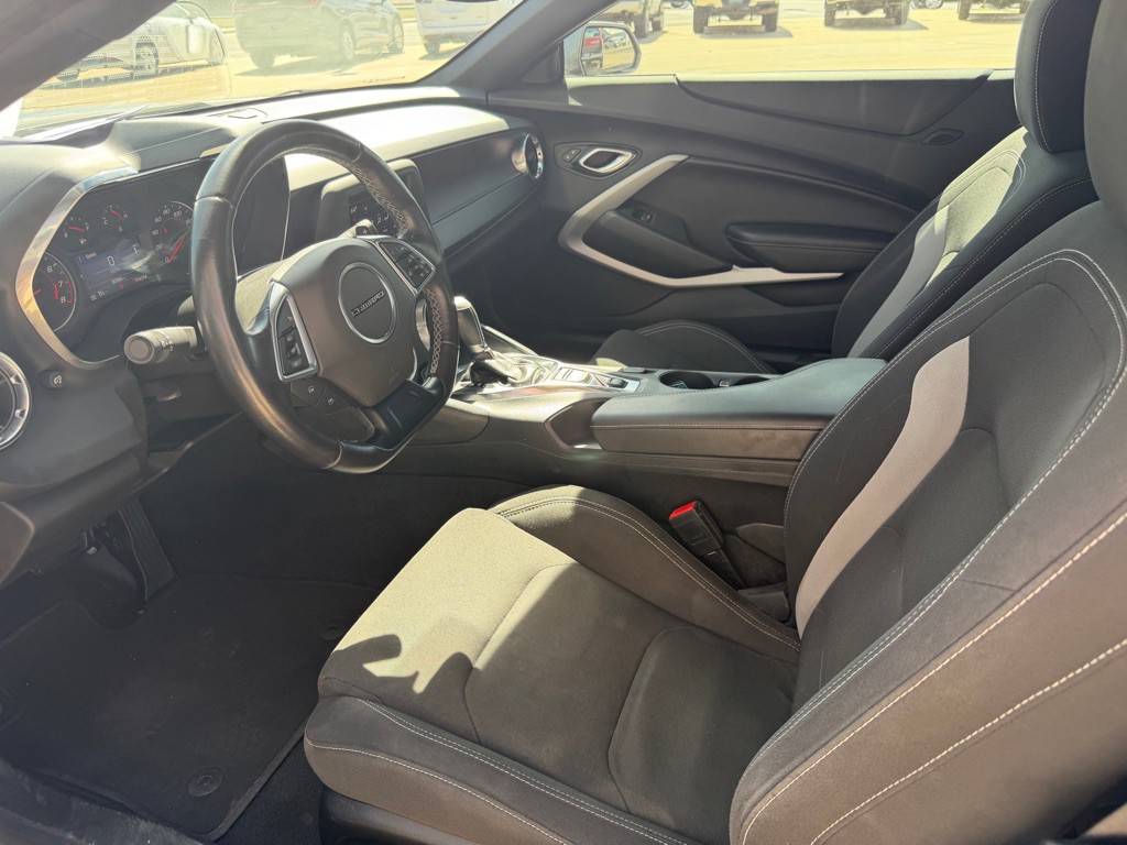 2021 Chevrolet Camaro Image 5