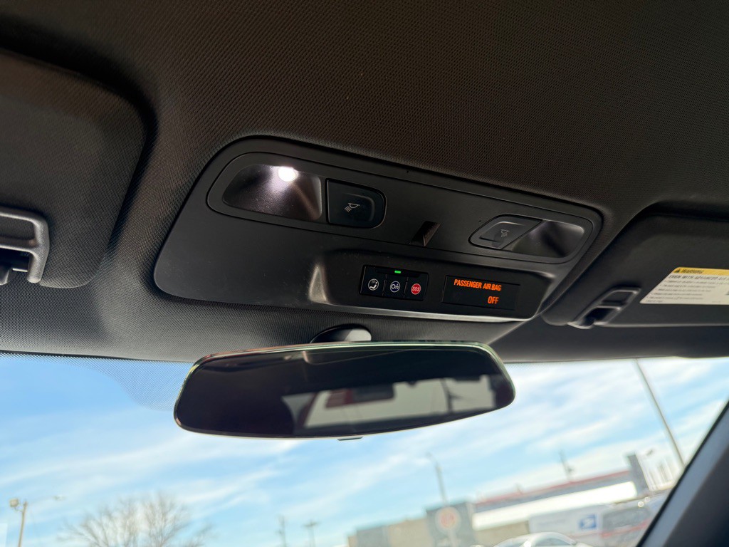 2021 Chevrolet Camaro Image 15