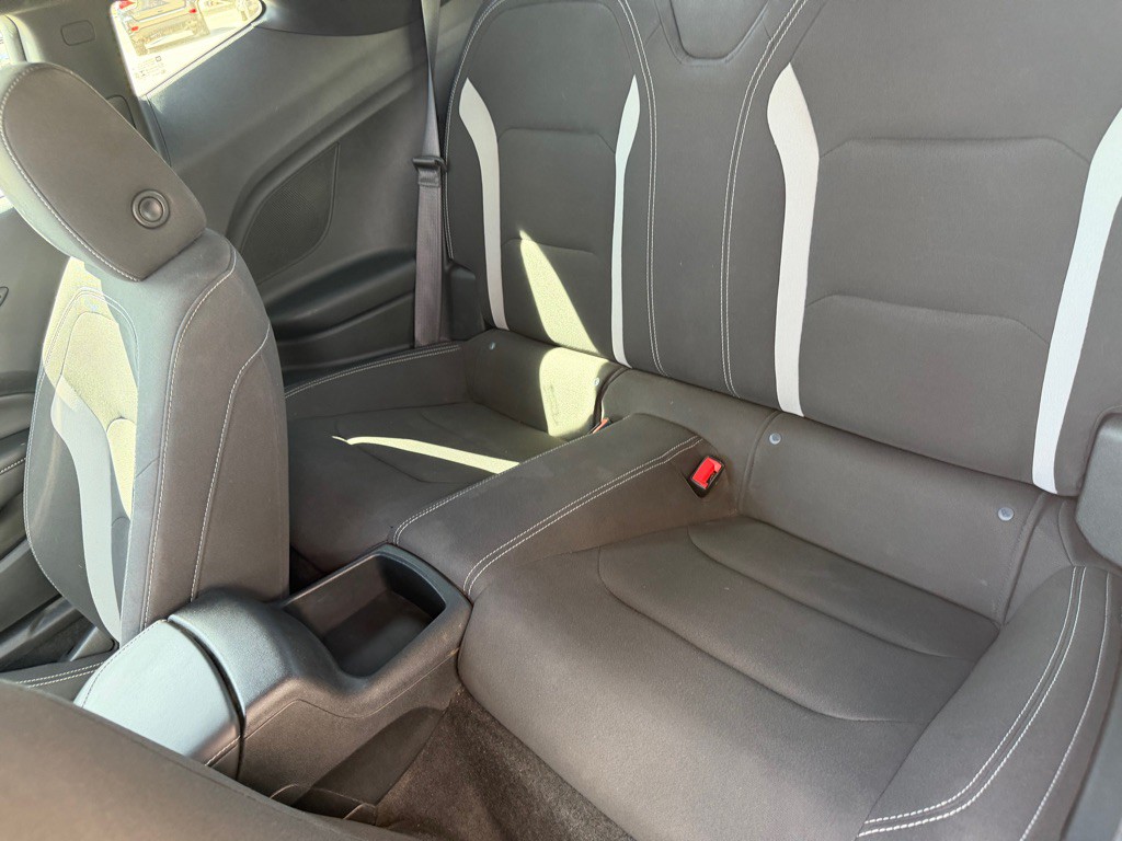 2021 Chevrolet Camaro Image 17