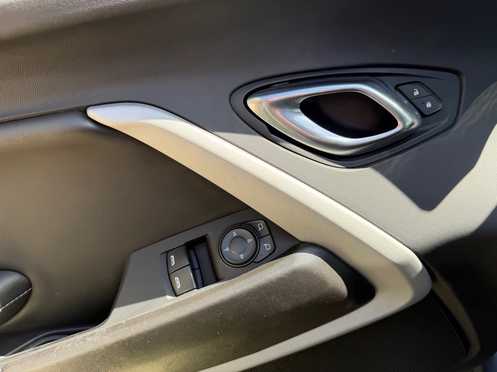 2021 Chevrolet Camaro Image 19