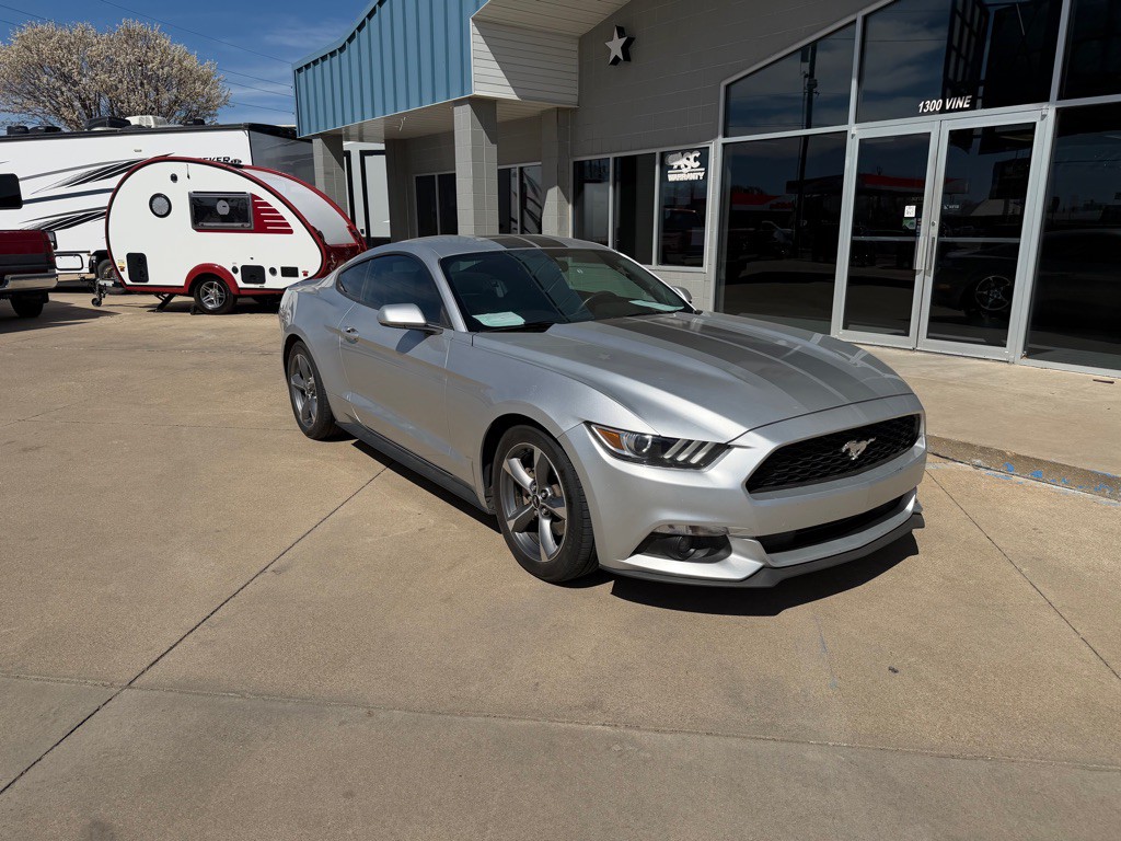 2016 Ford Mustang Image 2