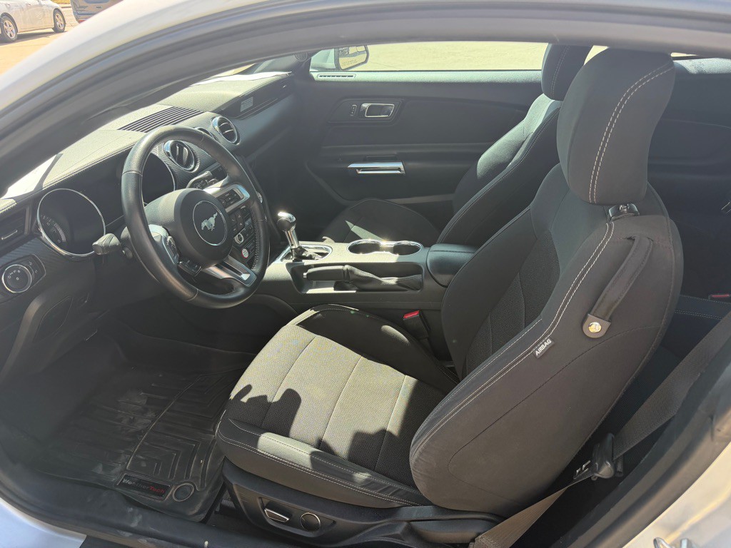 2016 Ford Mustang Image 5