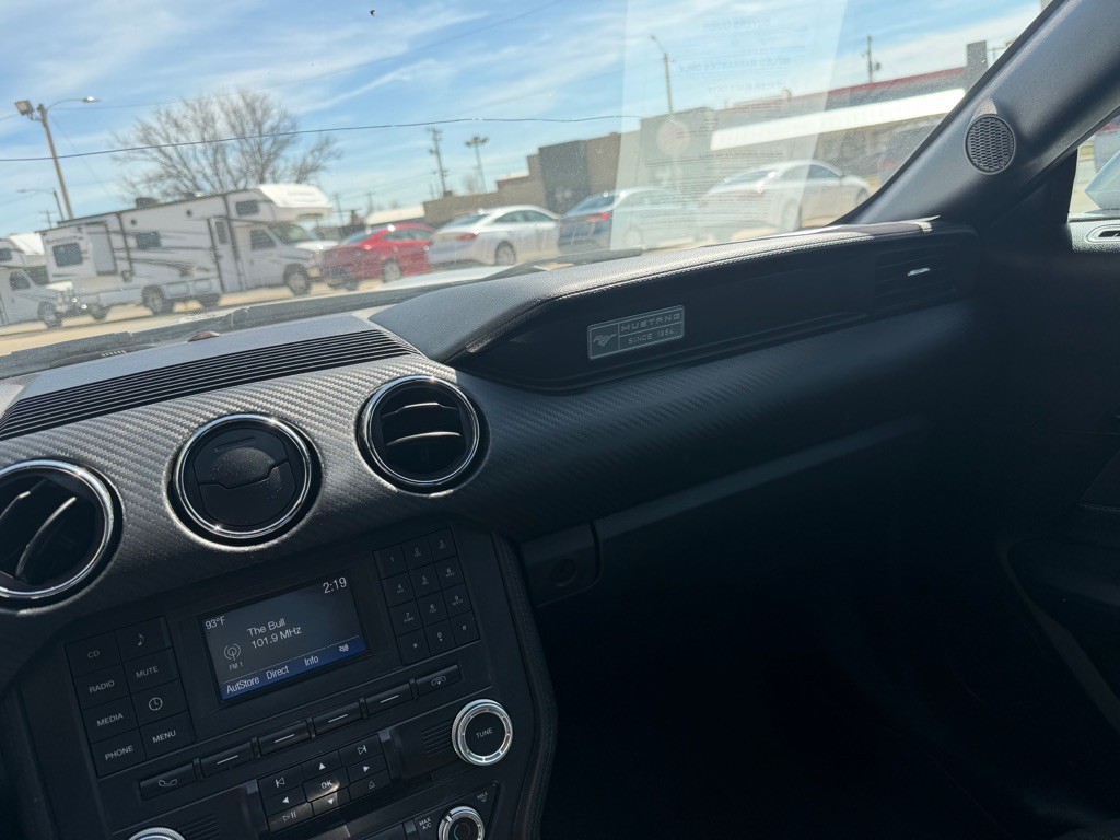 2016 Ford Mustang Image 14