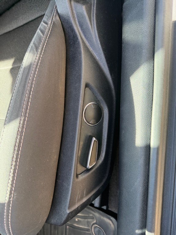 2016 Ford Mustang Image 18