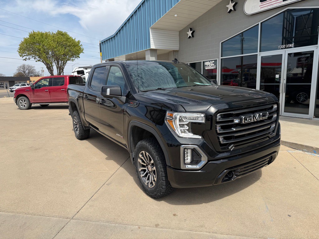 2022 GMC Sierra Image 2
