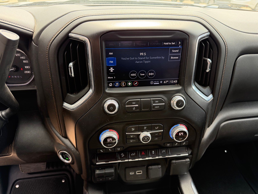 2022 GMC Sierra Image 14