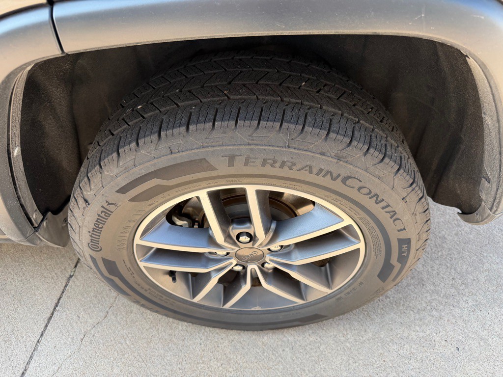 2021 Jeep Grand Cherokee Image 6