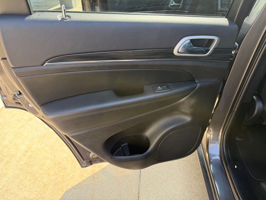 2021 Jeep Grand Cherokee Image 24