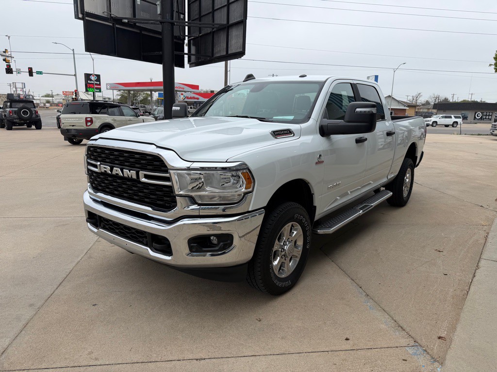 2024 RAM 2500 Image 3