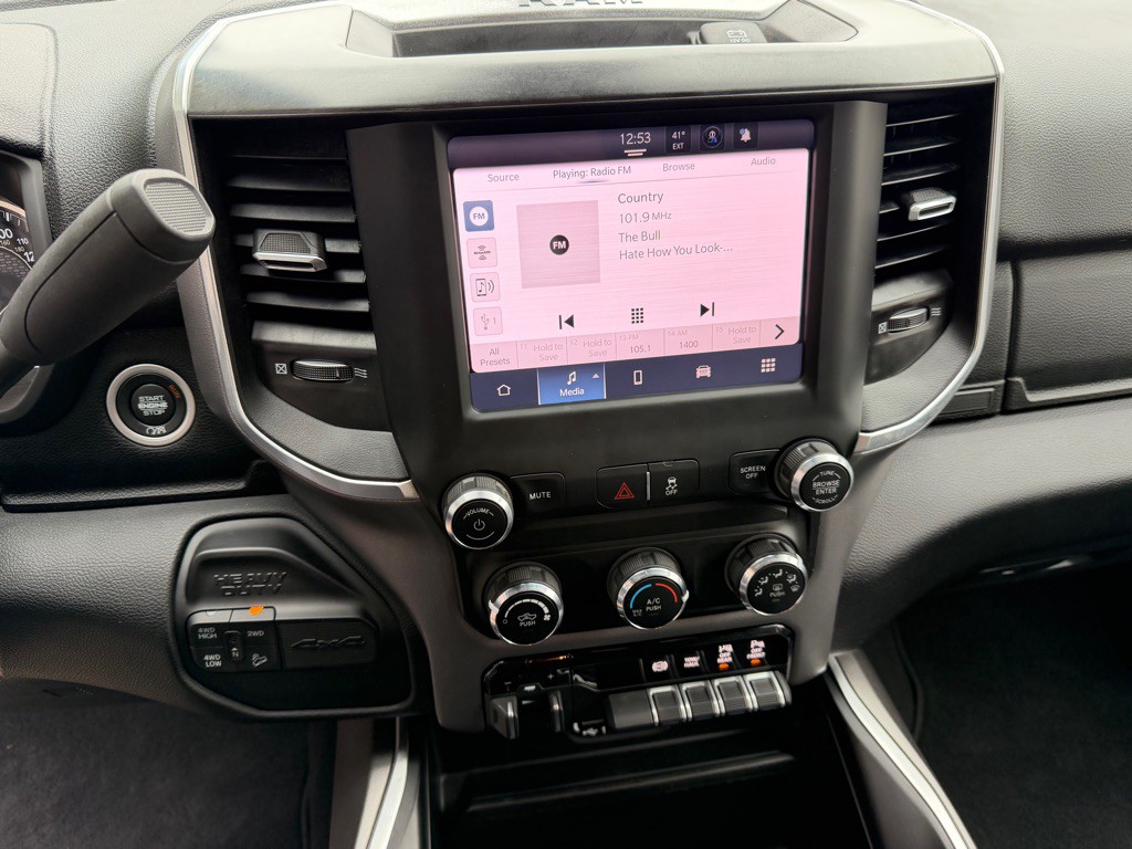 2024 RAM 2500 Image 10