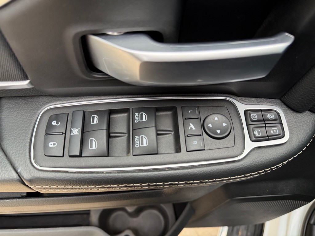 2024 RAM 2500 Image 18