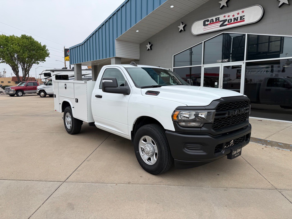 2024 RAM 2500 Image 2