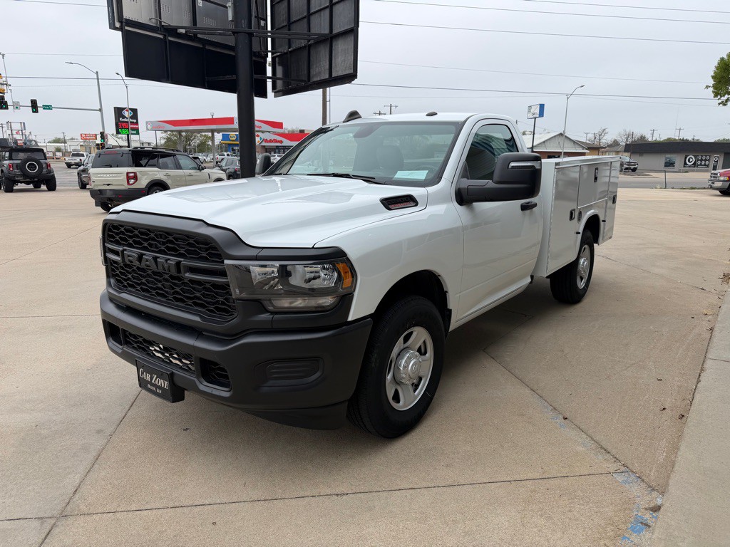 2024 RAM 2500 Image 3