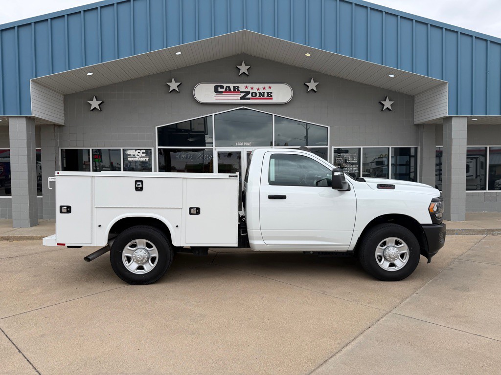 2024 RAM 2500 Image 3