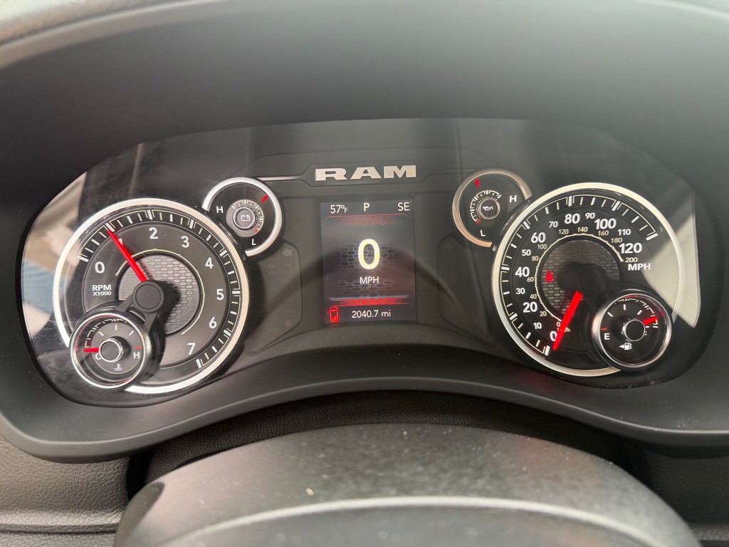 2024 RAM 2500 Image 11